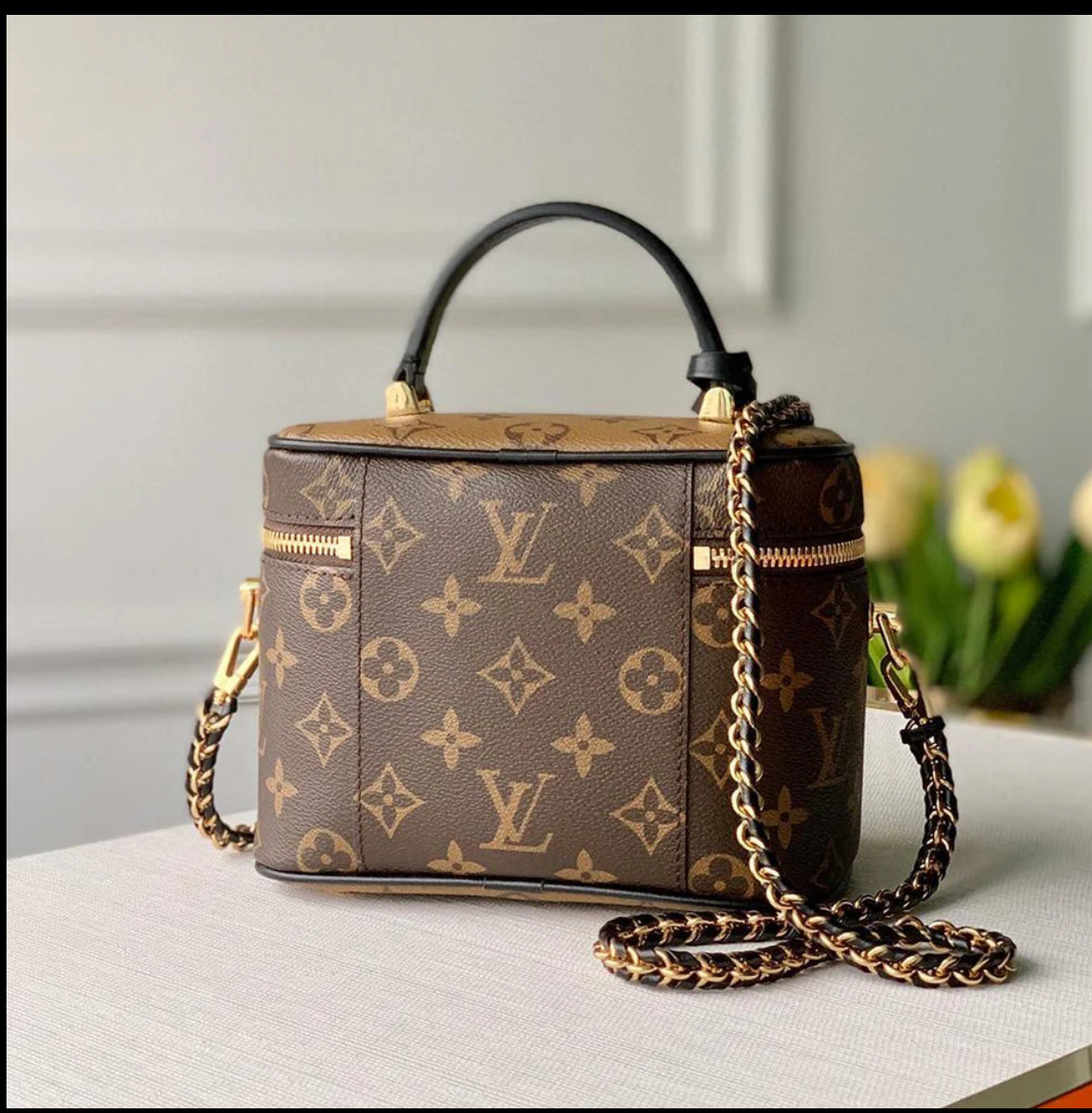 LOUIS VUITTON
