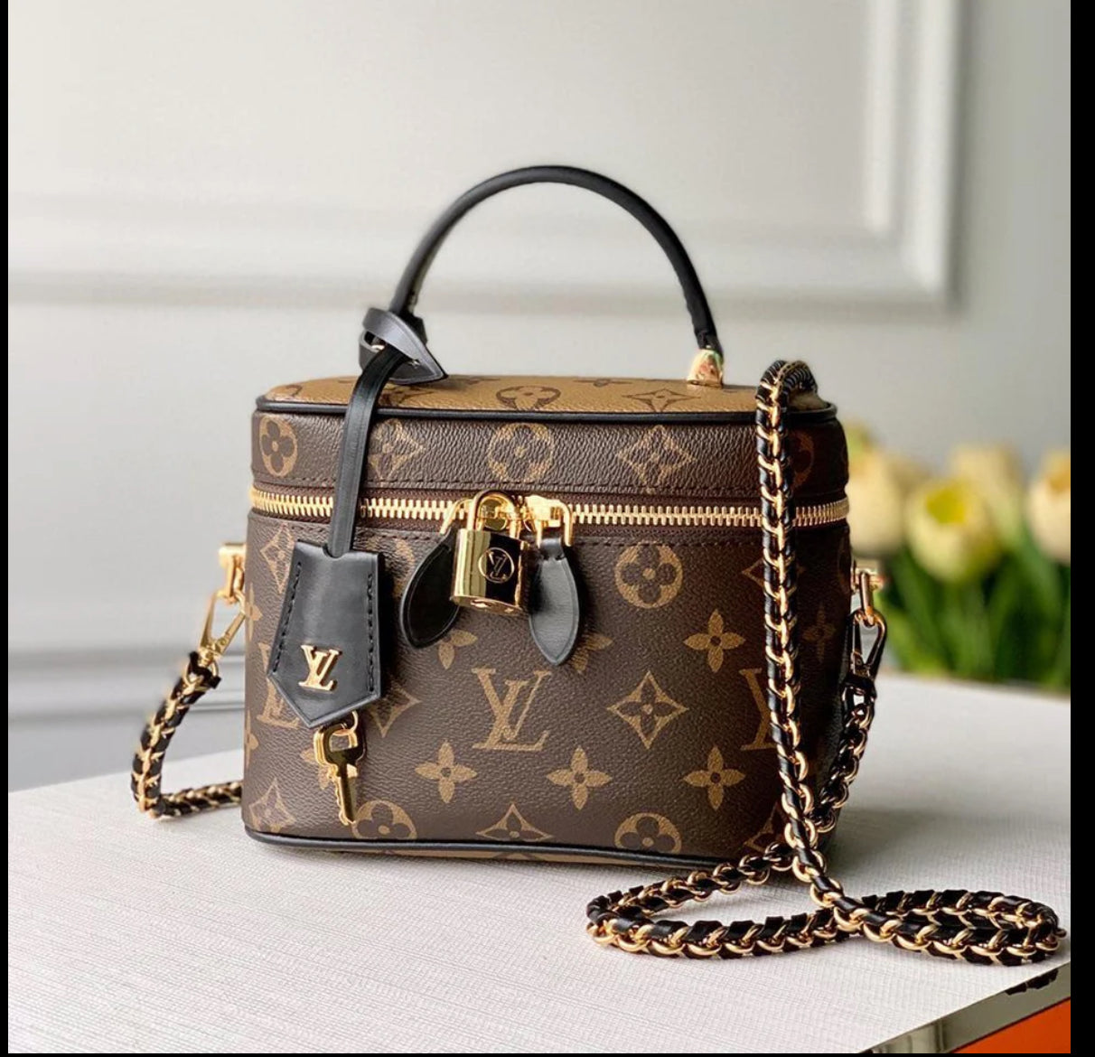 LOUIS VUITTON
